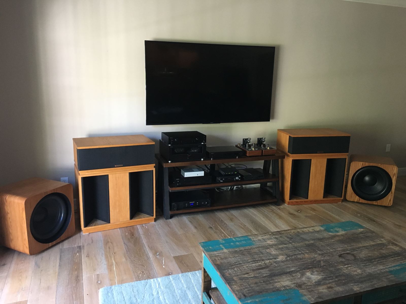 Mariana 18S with Oak veneer and Golden Brown stain.